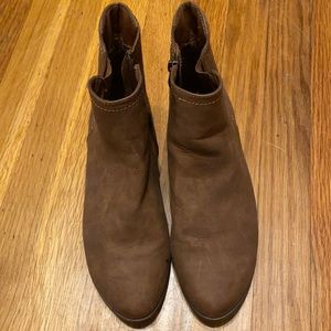 Brown booties, size 9, gently worn